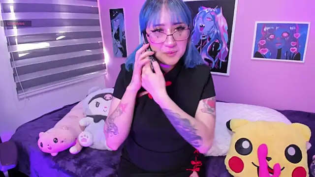 Miwa violet online show from March 22, 2025, 7:20 pm