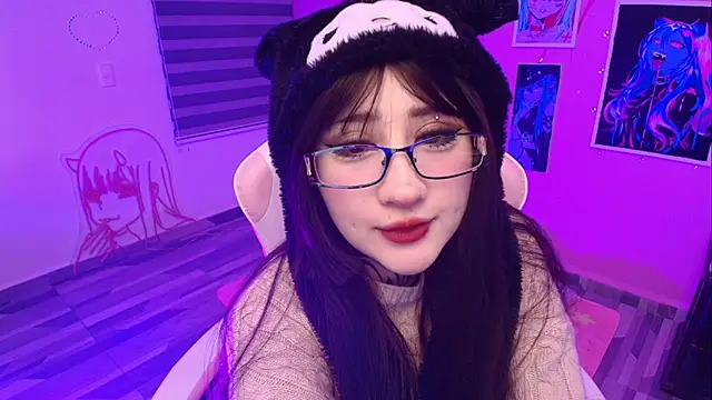 Miwa violet online show from May 27, 2026, 3:47 am