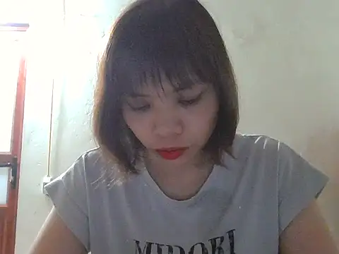 Angela-Eira online show from September 12, 2025, 9:04 pm
