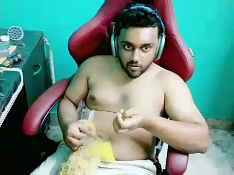 Snapshot of telugu_boy_ chatting on October 3, 2025, 2:25 pm telugu boy  online show from October 3, 2025, 2:25 pm