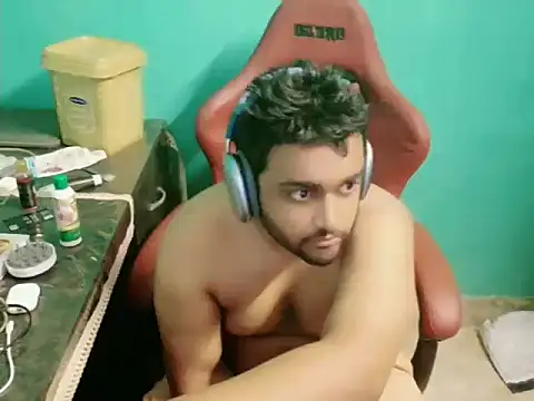 Snapshot of telugu_boy_ chatting on October 23, 2025, 12:43 am telugu boy  online show from October 23, 2025, 12:43 am