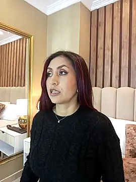 MonicaMoret online show from February 25, 2025, 12:03 pm