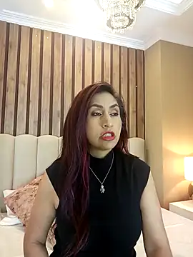 MonicaMoret online show from March 3, 2025, 12:05 pm