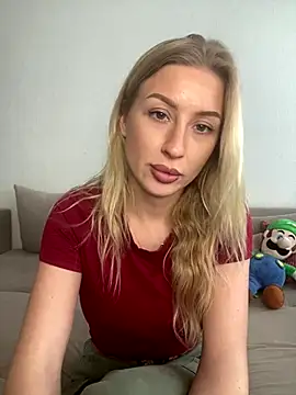 Snapshot of belle98 chatting on November 30, 2025, 12:31 pm belle98 online show from November 30, 2025, 12:31 pm