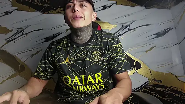 Kevin22 222 online show from January 27, 2025, 3:47 am