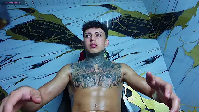 Kevin22 222 online show from February 10, 2025, 6:20 am