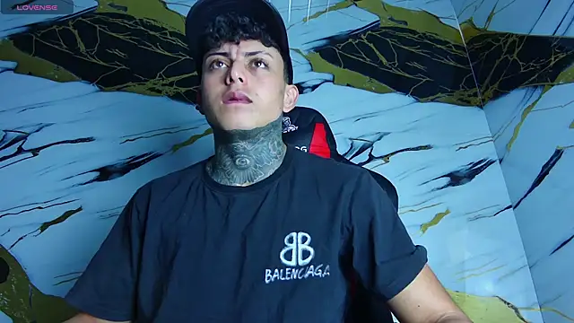 Kevin22 222 online show from February 28, 2025, 12:32 am