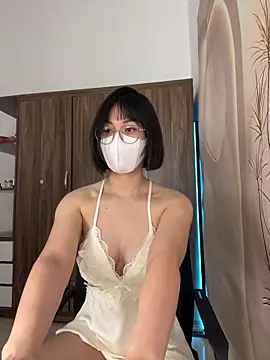 Snapshot of Baby_Claraa chatting on September 19, 2025, 8:05 am Baby Claraa online show from September 19, 2025, 8:05 am