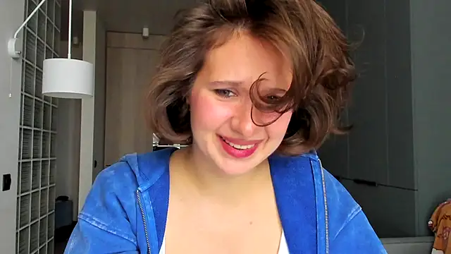 Lilith lutherlow online show from September 30, 2025, 1:16 pm