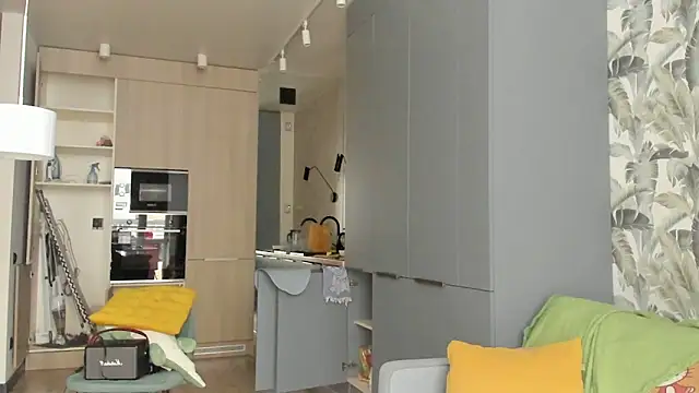 Lilith lutherlow online show from February 14, 2026, 1:08 pm