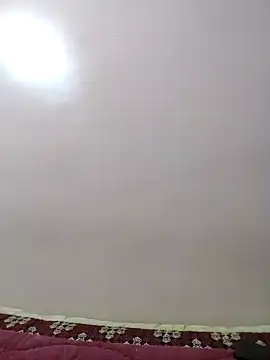 LoNa-daloua online show from October 15, 2025, 10:43 pm