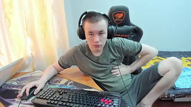 Snapshot of iliaskrislove chatting on October 21, 2025, 9:43 am iliaskrislove online show from October 21, 2025, 9:43 am