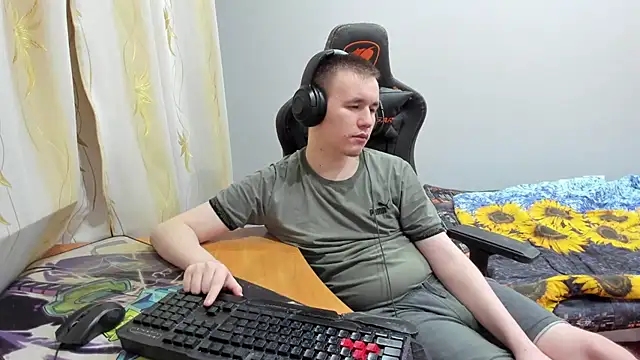 Snapshot of iliaskrislove chatting on October 22, 2025, 10:20 pm iliaskrislove online show from October 22, 2025, 10:20 pm