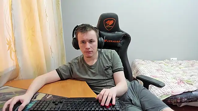 Snapshot of iliaskrislove chatting on November 14, 2025, 9:52 am iliaskrislove online show from November 14, 2025, 9:52 am