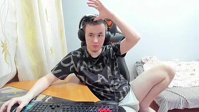 Snapshot of iliaskrislove chatting on November 22, 2025, 7:57 pm iliaskrislove online show from November 22, 2025, 7:57 pm