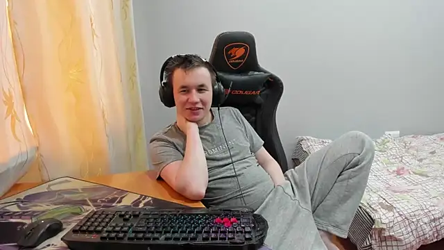 Snapshot of iliaskrislove chatting on November 27, 2025, 7:32 am iliaskrislove online show from November 27, 2025, 7:32 am