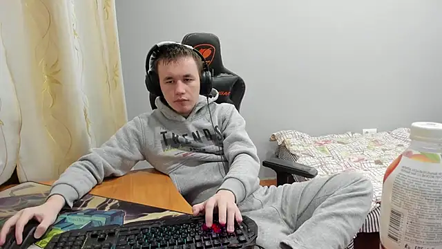 Snapshot of iliaskrislove chatting on November 30, 2025, 1:31 am iliaskrislove online show from November 30, 2025, 1:31 am