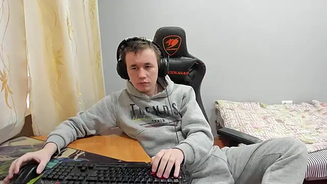 Snapshot of iliaskrislove chatting on December 2, 2025, 5:02 am iliaskrislove online show from December 2, 2025, 5:02 am