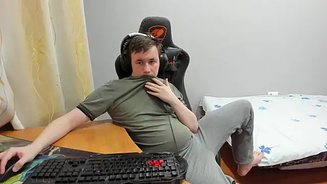 iliaskrislove online show from January 5, 2026, 5:27 pm