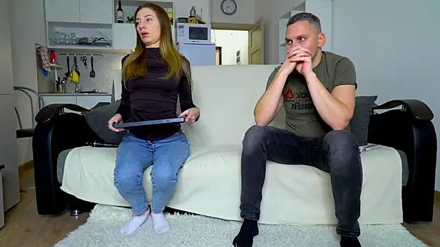 littlesweettifany online show from November 11, 2025, 12:27 pm