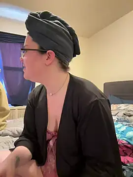 FreakNastyLacie online show from February 14, 2025, 1:08 pm