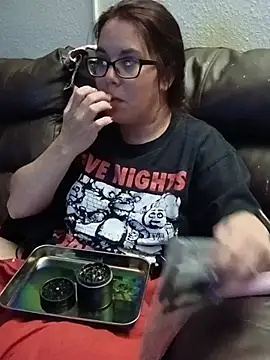 Snapshot of FreakNastyLacie chatting on June 22, 2026, 8:00 am FreakNastyLacie online show from June 22, 2026, 8:00 am