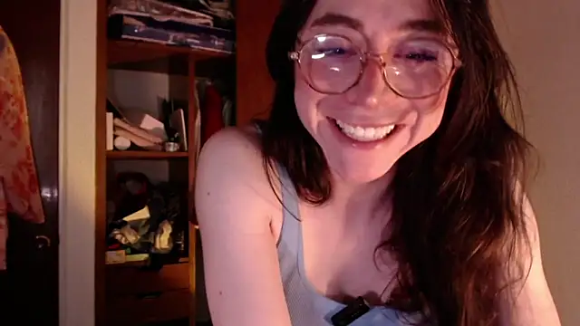 emily pearl  online show from October 10, 2025, 9:14 pm