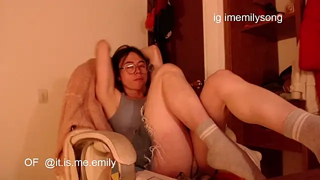 emily pearl  online show from February 20, 2026, 11:16 pm