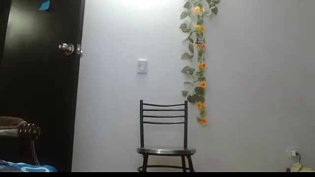 Snapshot of Anto055 chatting on December 6, 2024, 2:38 pm Anto055 online show from December 6, 2024, 2:38 pm