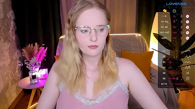 Aemilia  online show from February 15, 2026, 2:19 am