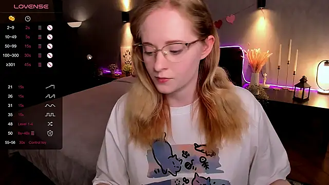 Snapshot of Aemilia_ chatting on June 7, 2026, 8:29 am Aemilia online show from June 7, 2026, 8:29 am