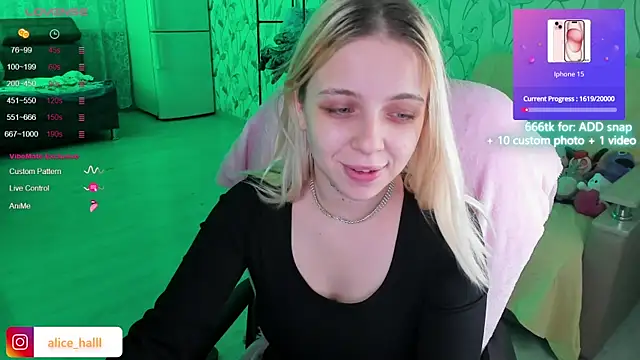 Alice Halle online show from December 5, 2024, 9:06 am