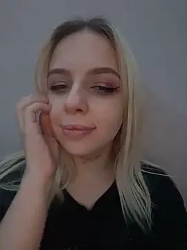 Alice Halle online show from December 14, 2024, 12:55 am