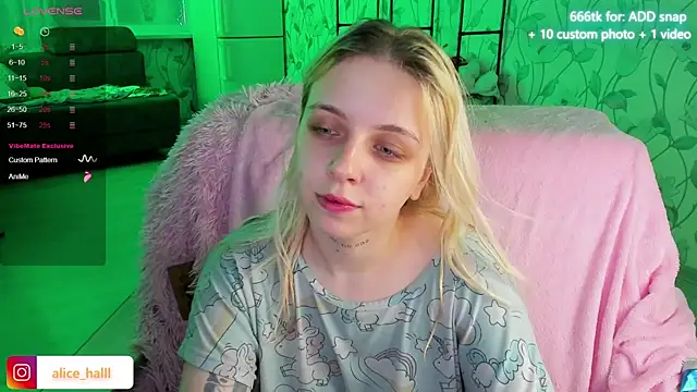 Alice Halle online show from December 15, 2024, 3:56 am