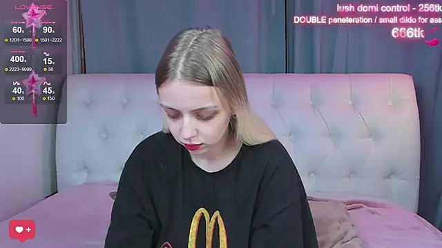 Alice Halle online show from October 13, 2025, 8:14 am