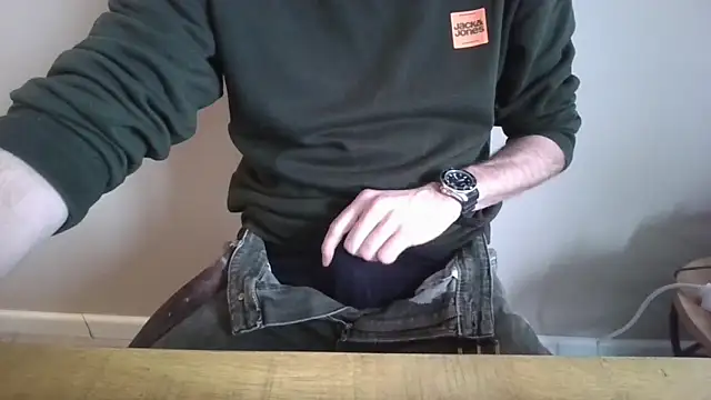 Michealtje85 online show from February 24, 2026, 8:34 am