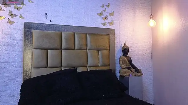 ximenawilliamss online show from October 28, 2025, 8:33 pm