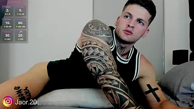 Jaor owens20 online show from October 17, 2025, 12:58 am