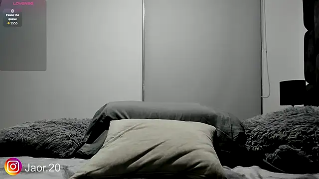 Jaor owens20 online show from October 29, 2025, 2:25 am