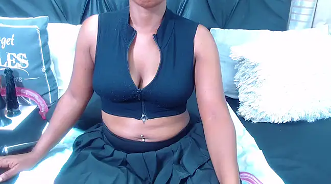 Snapshot of spicydiver38 chatting on February 1, 2025, 8:37 pm spicydiver38 online show from February 1, 2025, 8:37 pm