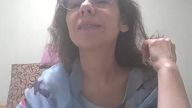 HollyJewel online show from February 18, 2025, 6:15 pm