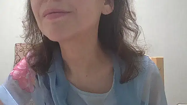 HollyJewel online show from March 14, 2025, 4:51 pm