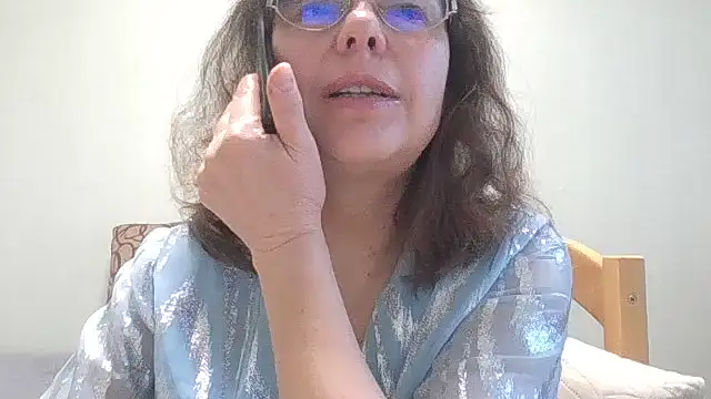 HollyJewel online show from March 2, 2026, 1:40 pm