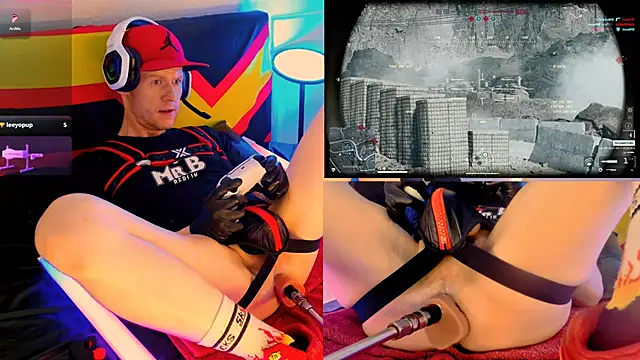 Fuc71 online show from October 23, 2025, 7:12 pm