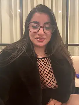 ZoeZayd online show from February 25, 2026, 8:40 pm