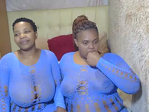 Xxxsluts online show from November 28, 2025, 5:37 pm