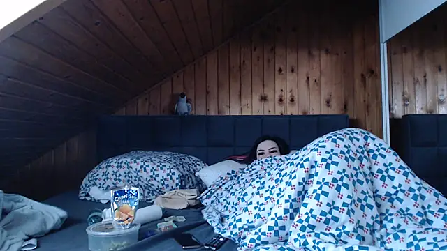 BoeseMoni1998 online show from September 30, 2025, 10:31 am