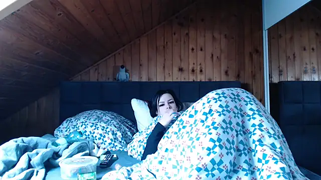 BoeseMoni1998 online show from October 5, 2025, 9:18 am