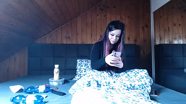 BoeseMoni1998 online show from November 17, 2025, 10:54 am