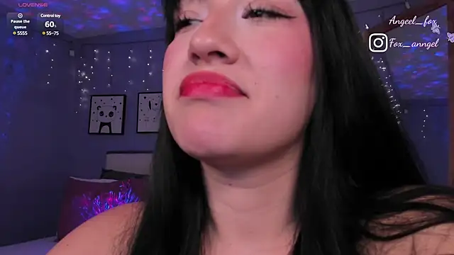 angeel fox online show from March 4, 2025, 2:27 am